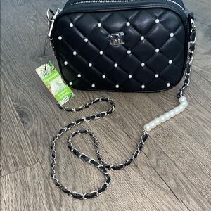 Badgley Mischka Black Quilted Crossbody Bag